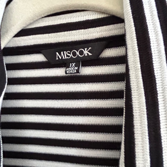 Misook Black and White Stripe Longer length jacket !x - Picture 3 of 3